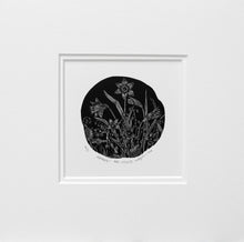 Load image into Gallery viewer, Molly Lemon Wood Engraving Daffodils
